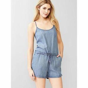 GAP - CHAMBRAY ROMPER - spaghetti straps, pockets, self-tie waist. SMALL